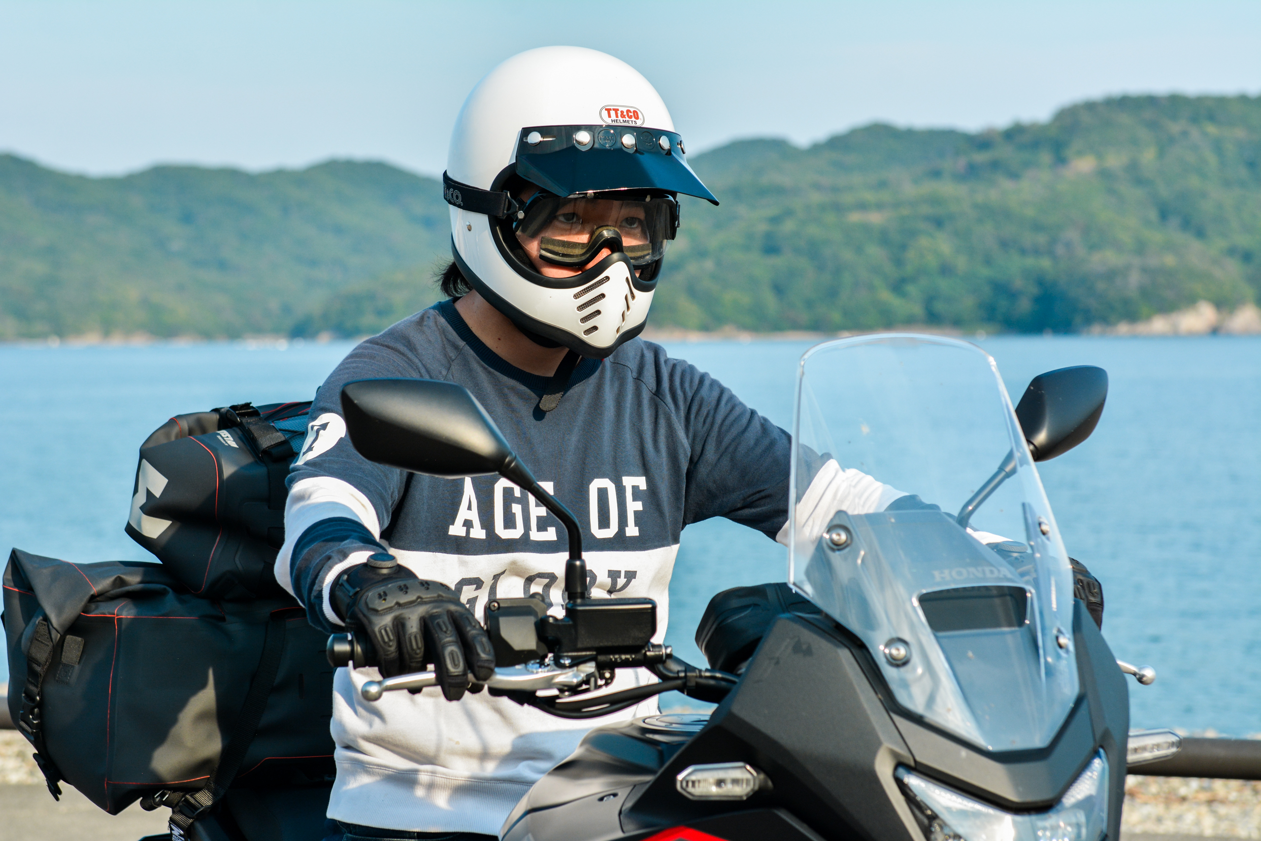 570バイザーはサングラスいらず？1200km走ってわかった570バイザー